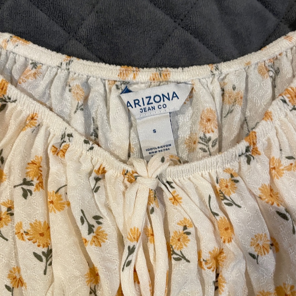 Sunflower blouse - Picture 3 of 3